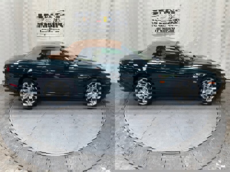 Used 2005 Jaguar XK8 Convertible image 10