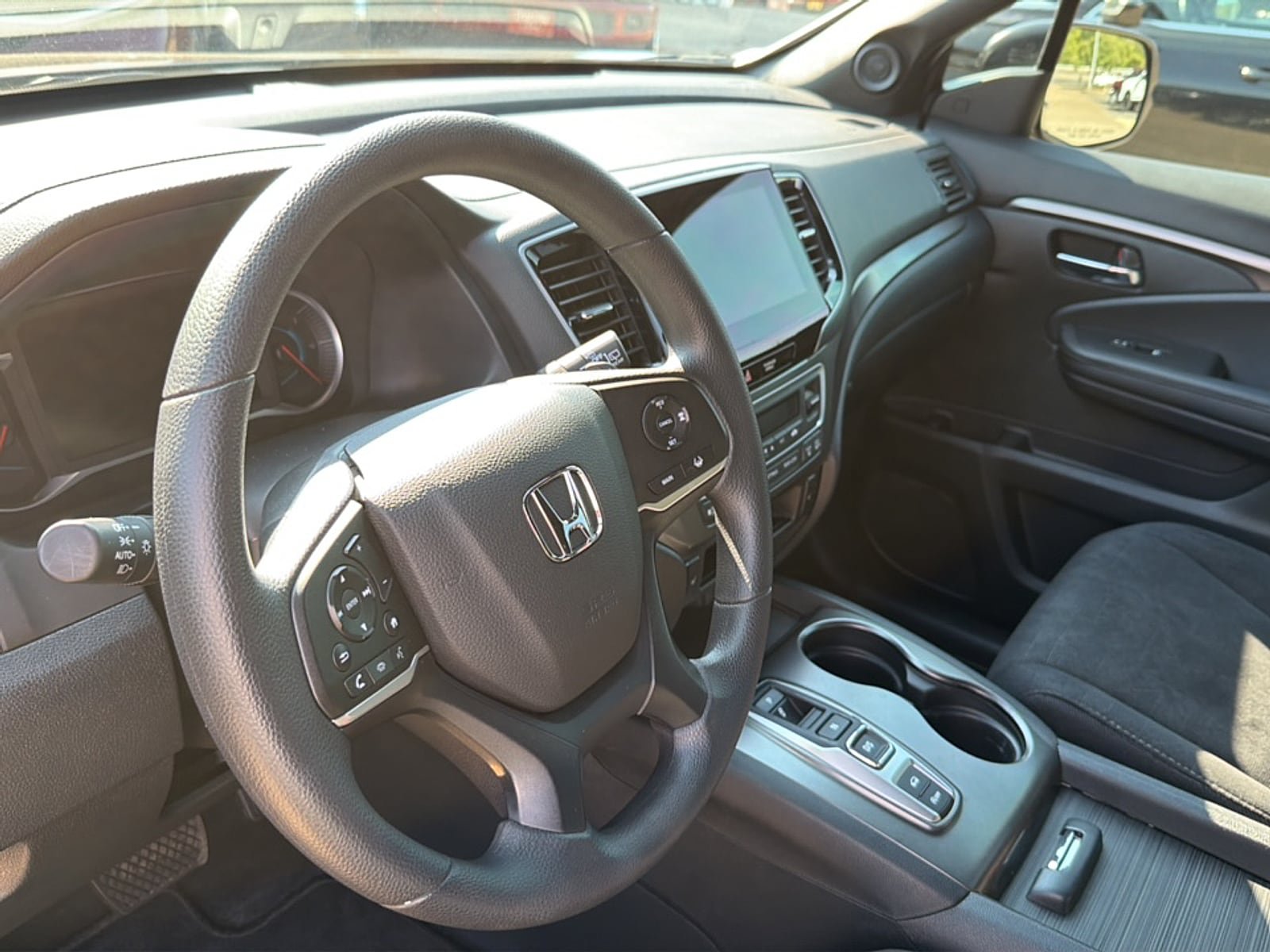 Used 2022 Honda Pilot Sport image 25