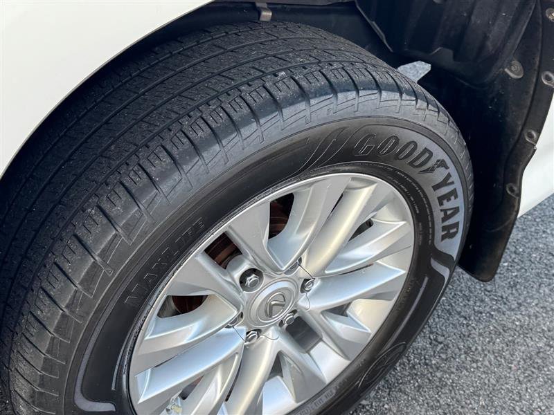 Used 2019 Lexus GX 460 image 27