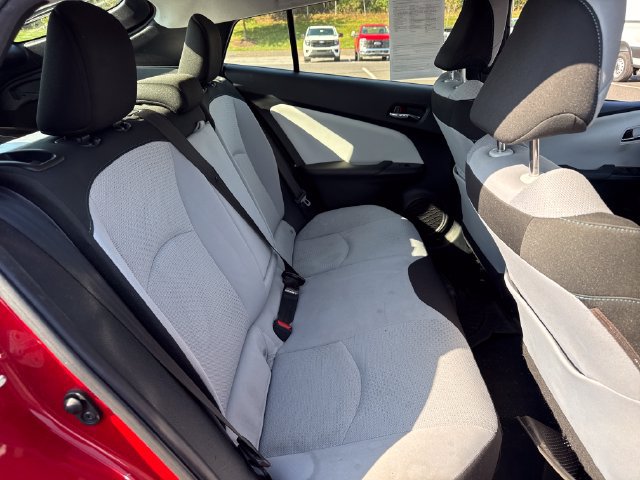 Used 2019 Toyota Prius LE FWD image 14