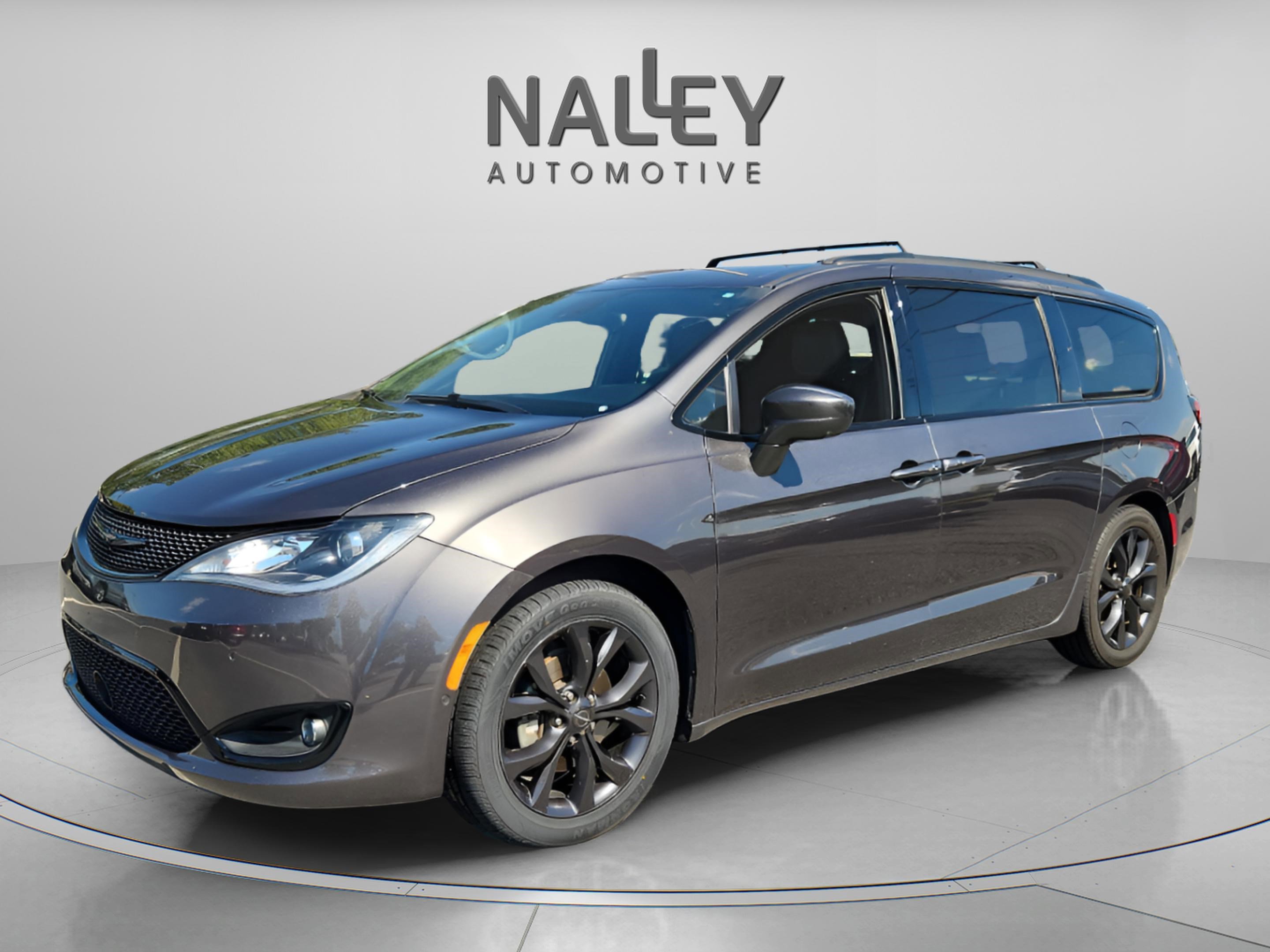 Used 2019 Chrysler Pacifica Touring-L w/ Advanced Safetytec Group