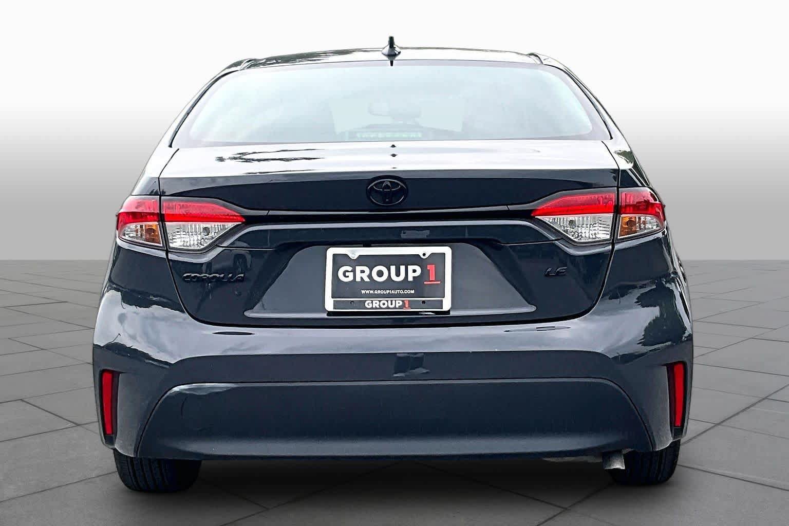 Used 2023 Toyota Corolla LE FWD image 5