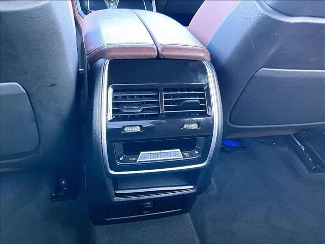 Used 2021 BMW X5 M50i w/ Executive Package image 25
