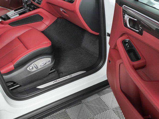 New 2026 Porsche Macan S AWD/4WD image 25