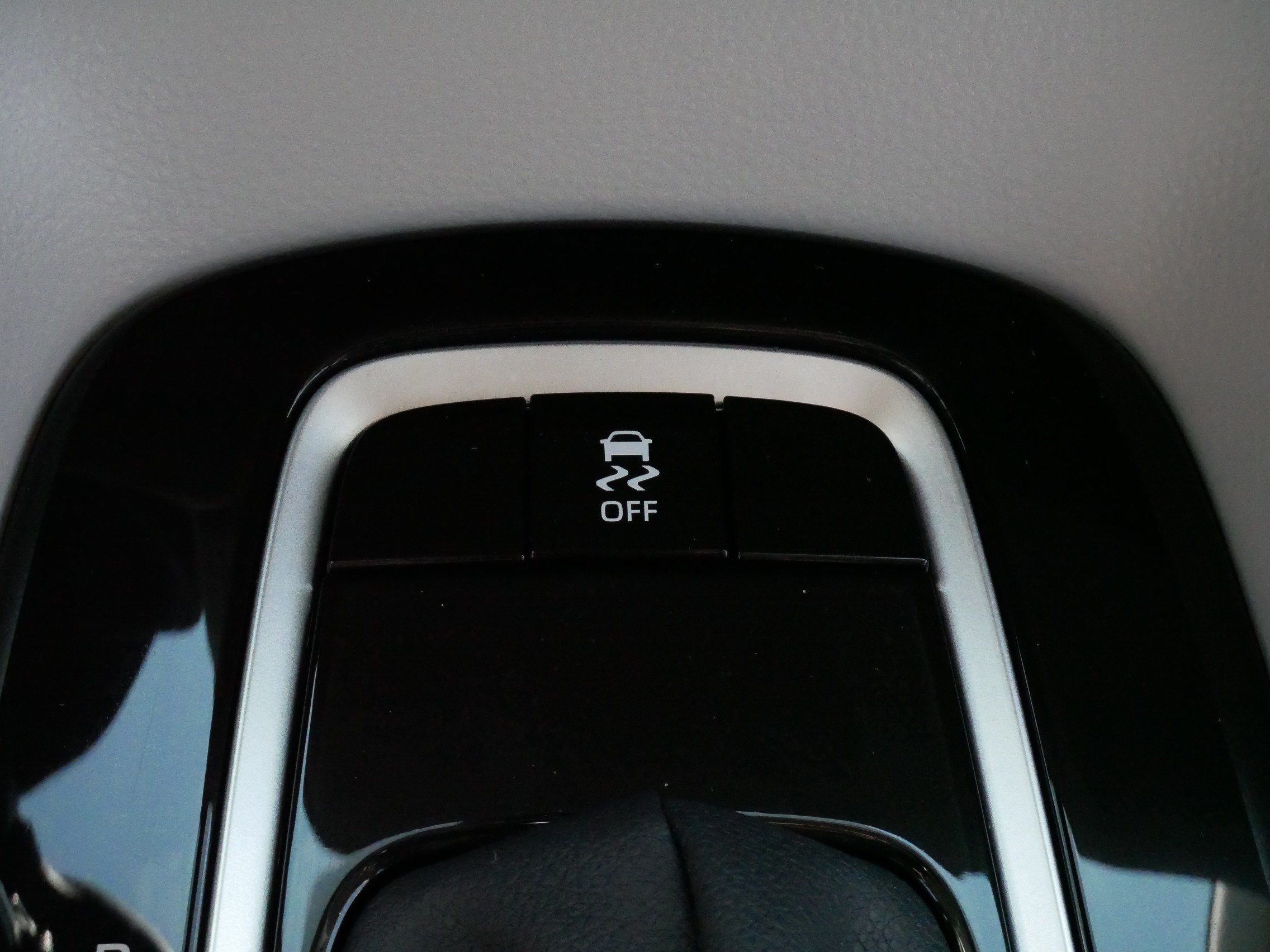 Certified 2026 Toyota Corolla LE FWD image 28