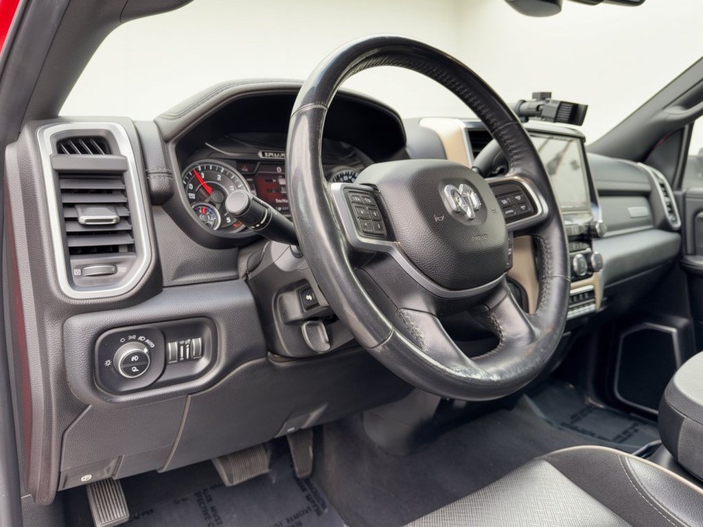 Used 2019 RAM 2500 Laramie w/ Night Edition AWD/4WD image 4