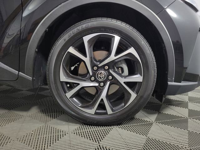 Used 2021 Toyota C-HR XLE FWD image 10