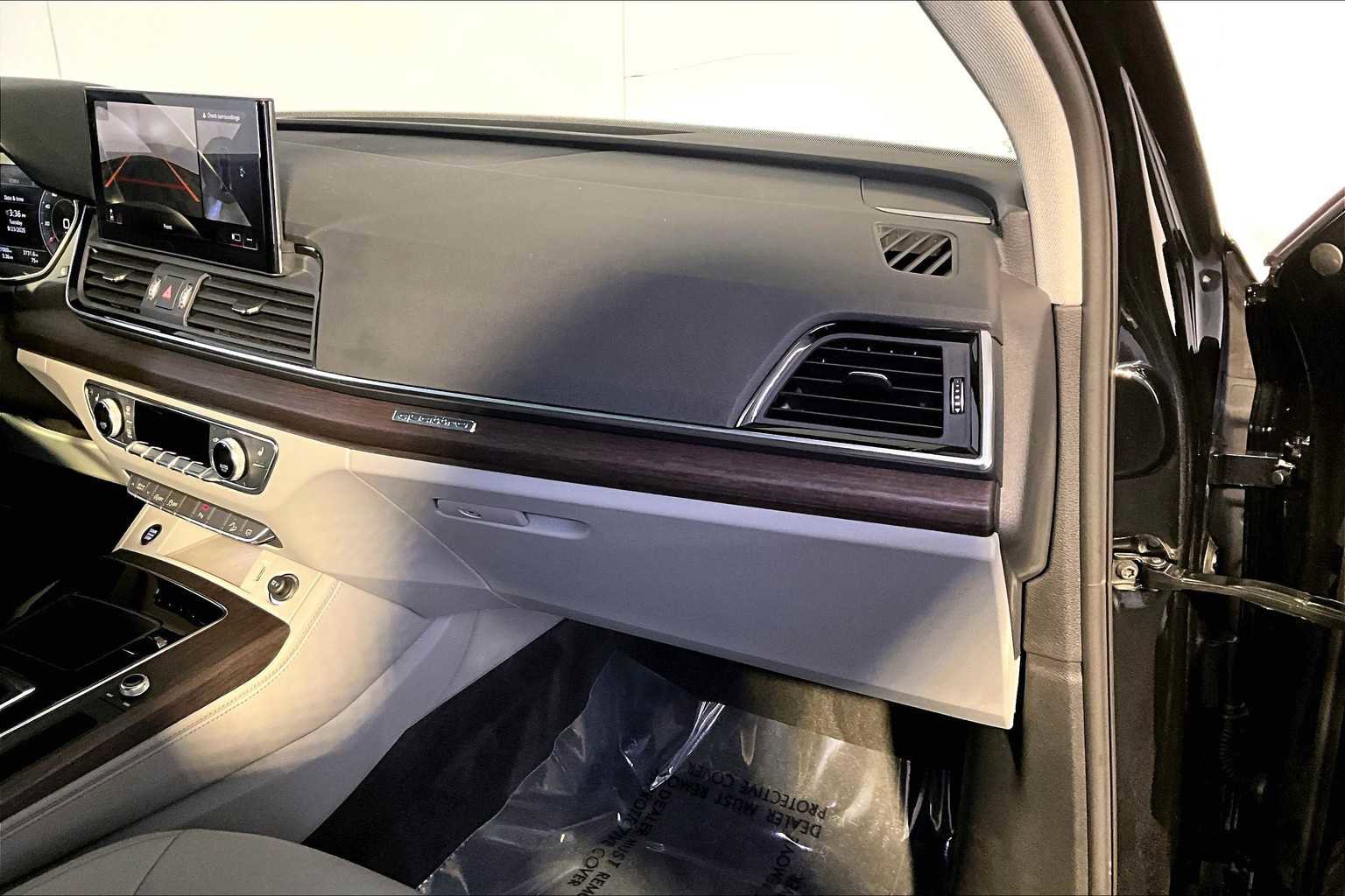 Used 2023 Audi Q5 2.0T Premium Plus w/ Premium Plus Package image 18