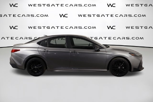 Used 2025 Toyota Camry SE w/ Convenience Package FWD image 40