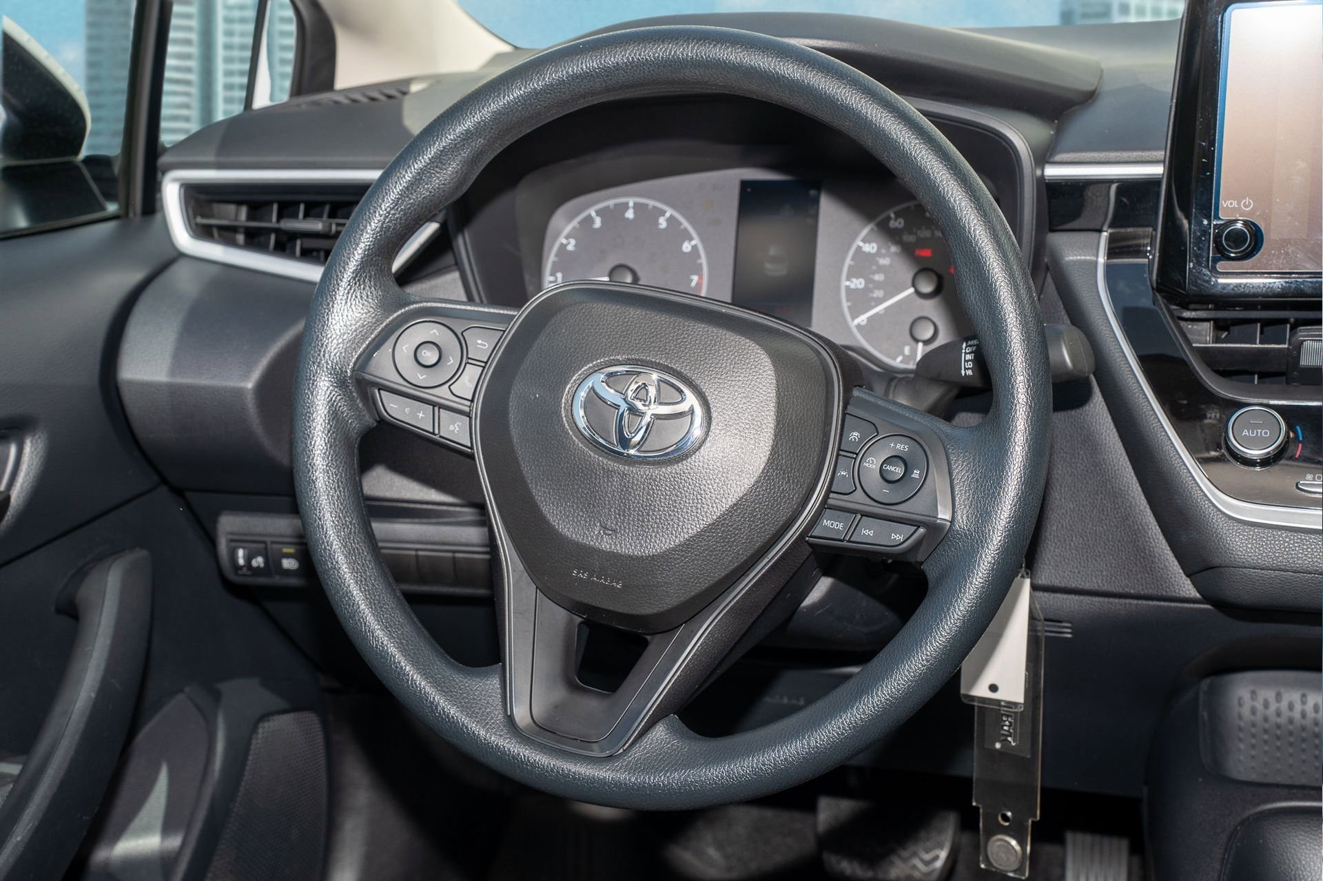 Used 2024 Toyota Corolla LE image 20