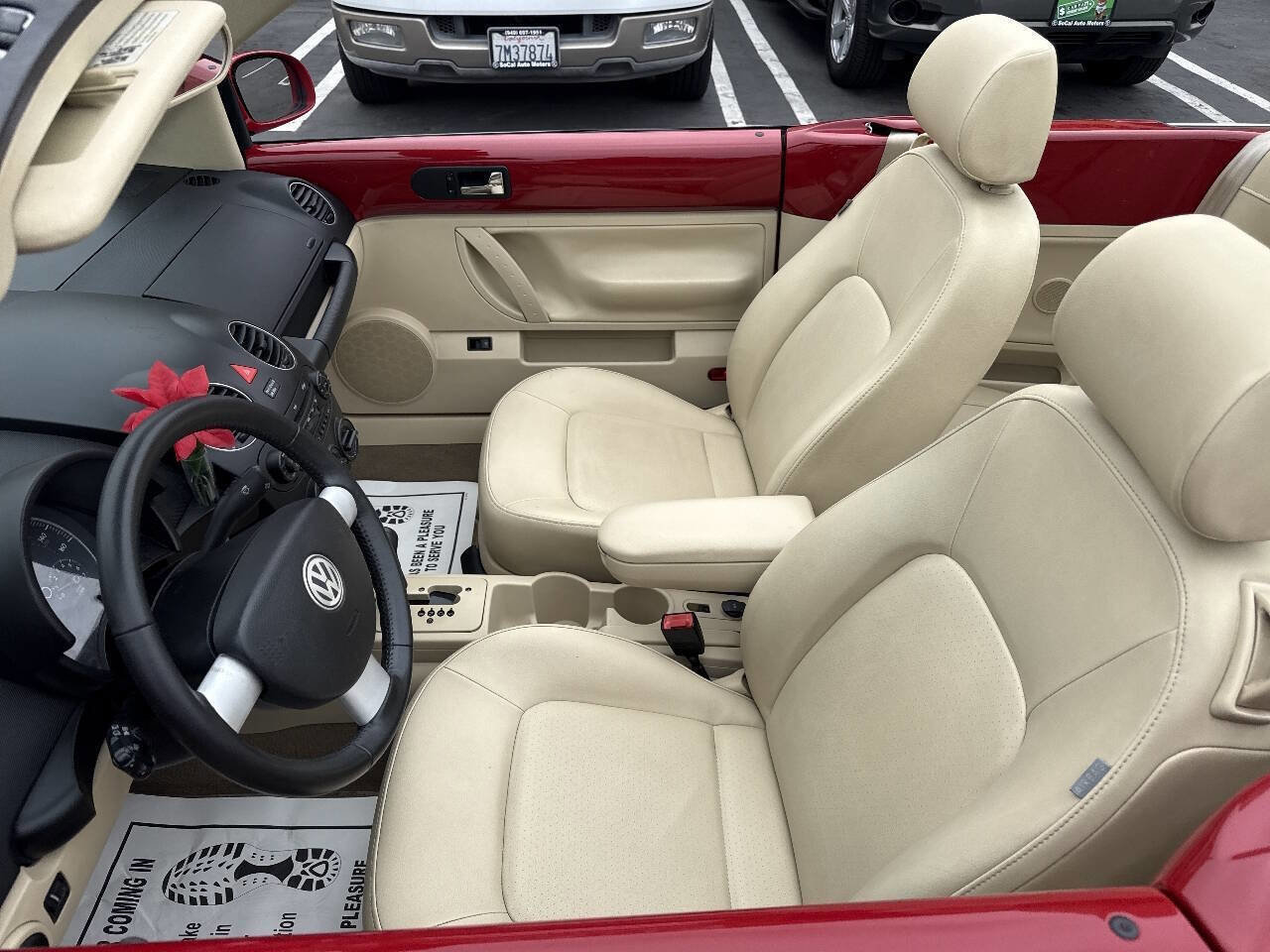 Used 2008 Volkswagen Beetle SE FWD image 11