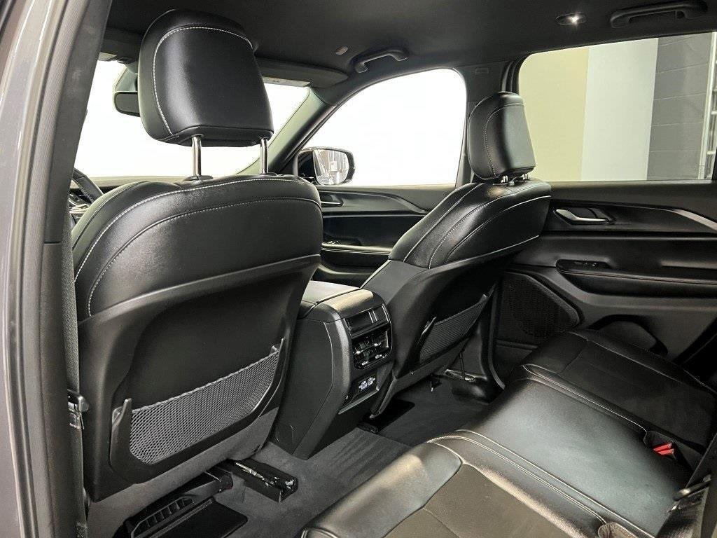 Used 2024 Jeep Grand Cherokee Altitude image 24