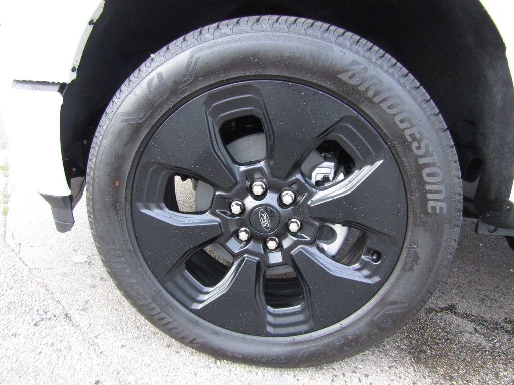 New 2025 Ford F150 Lightning Platinum w/ Dark Elements Package image 11