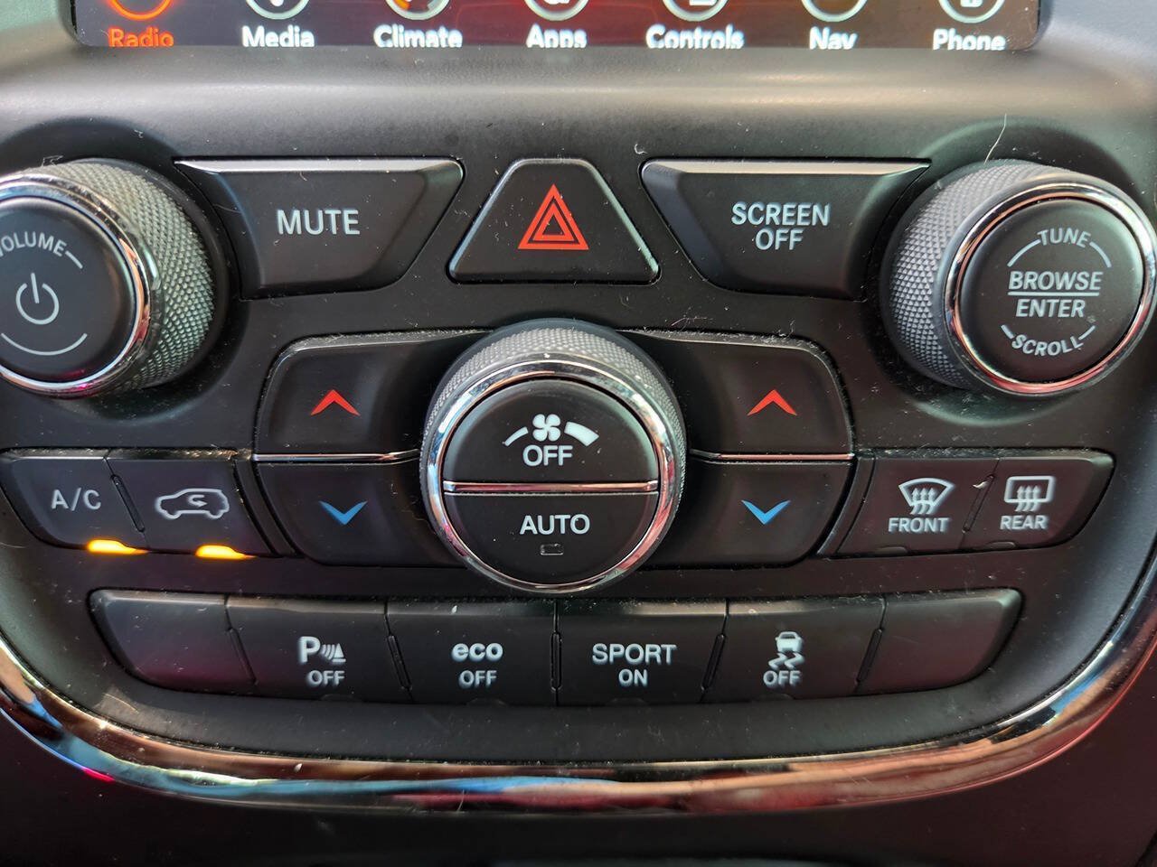Used 2018 Dodge Durango R/T w/ Trailer Tow Group IV AWD/4WD image 25