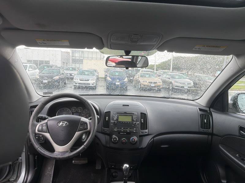 Used 2011 Hyundai Elantra FWD image 20