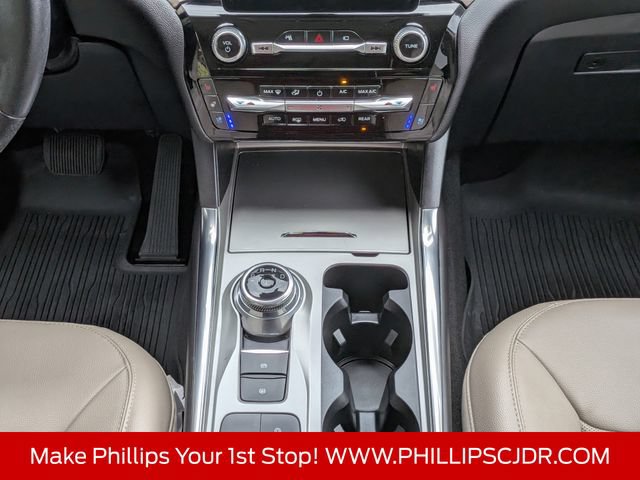 Used 2022 Ford Explorer Limited w/ Equipment Group 301A RWD image 18