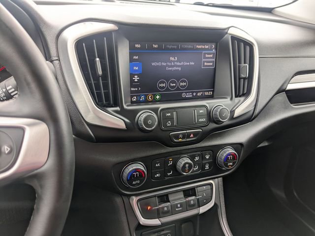 Used 2024 GMC Terrain SLT image 26