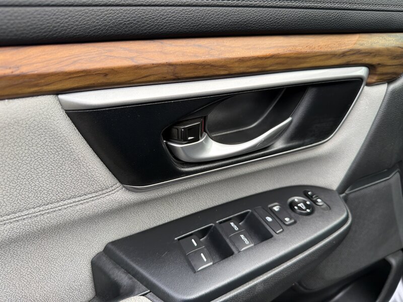 Used 2018 Honda CR-V EX image 25