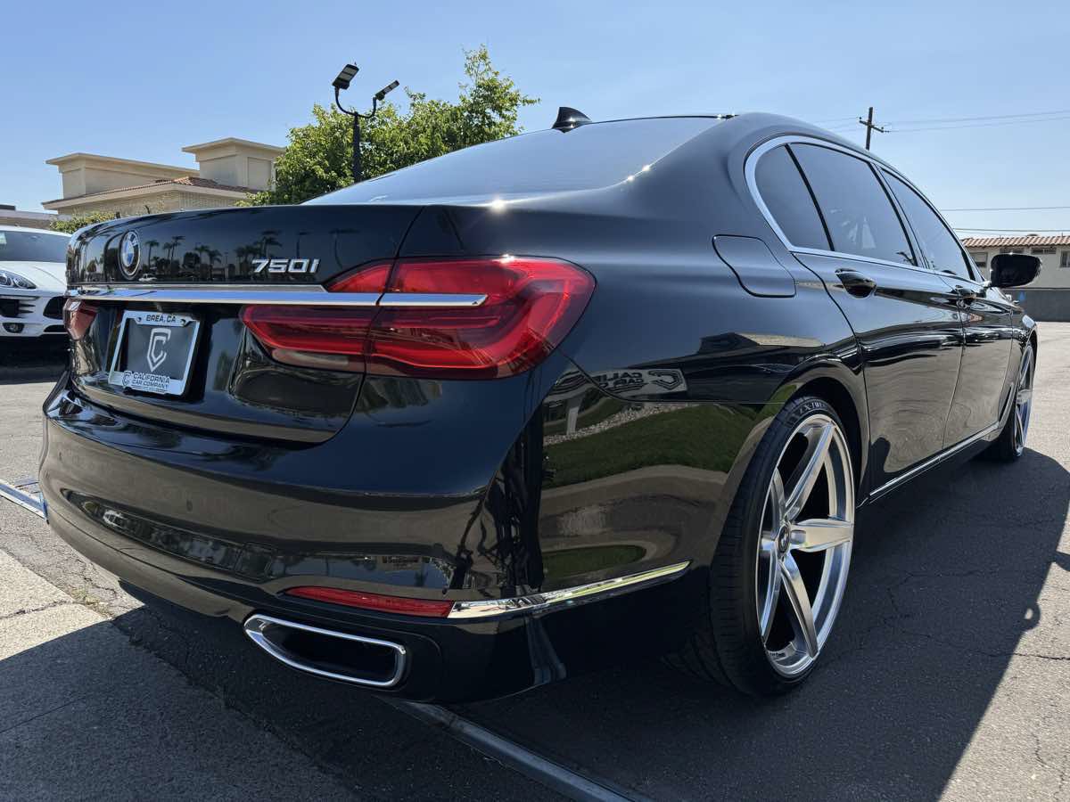 Used 2018 BMW 750i xDrive AWD/4WD image 8