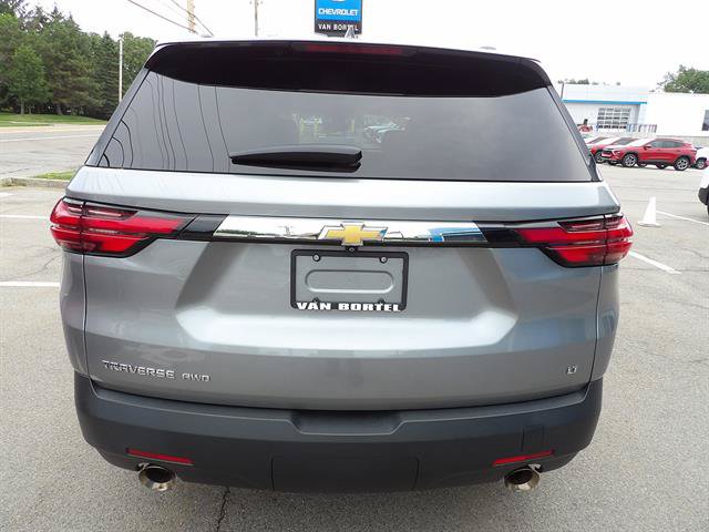Used 2023 Chevrolet Traverse LT AWD/4WD image 4
