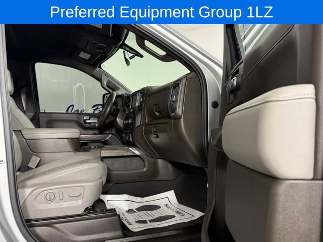 Used 2022 Chevrolet Silverado 2500 LTZ w/ LTZ Plus Package AWD/4WD image 15