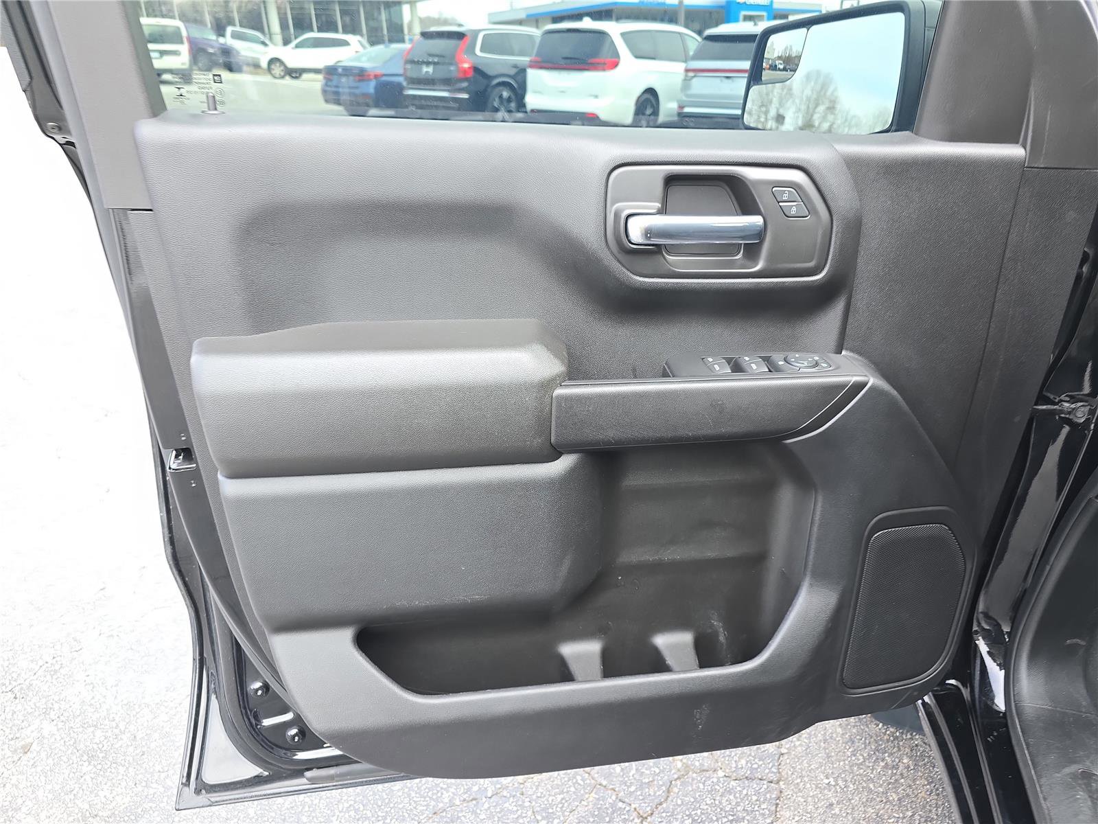 Used 2022 Chevrolet Silverado 1500 Custom image 18