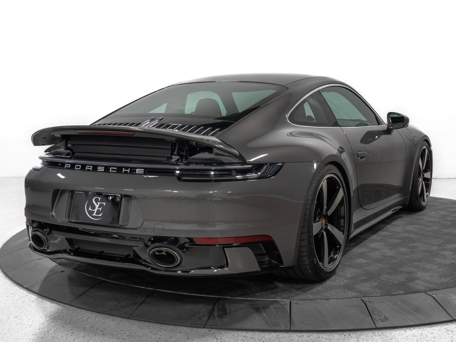 Used 2023 Porsche 911 Carrera 4S image 8