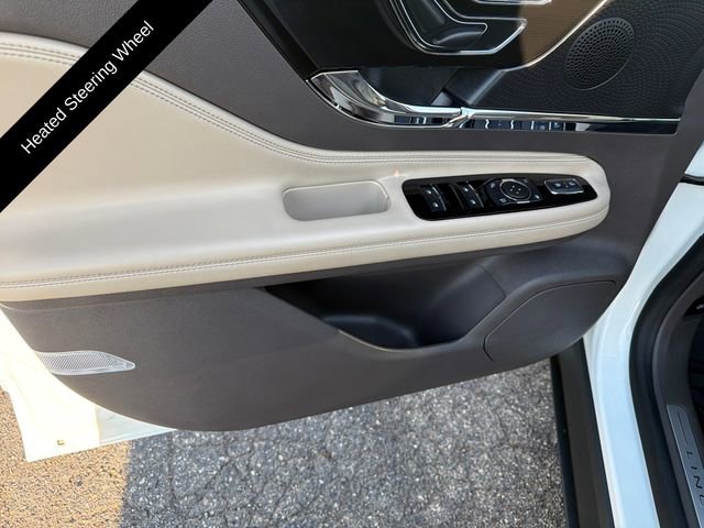 Certified 2024 Lincoln Corsair AWD w/ Equipment Group 101A image 15