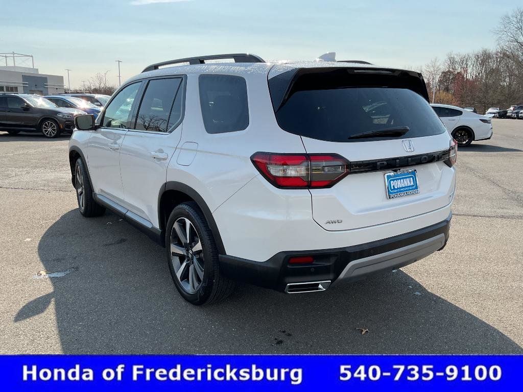 Certified 2025 Honda Pilot Elite image 4