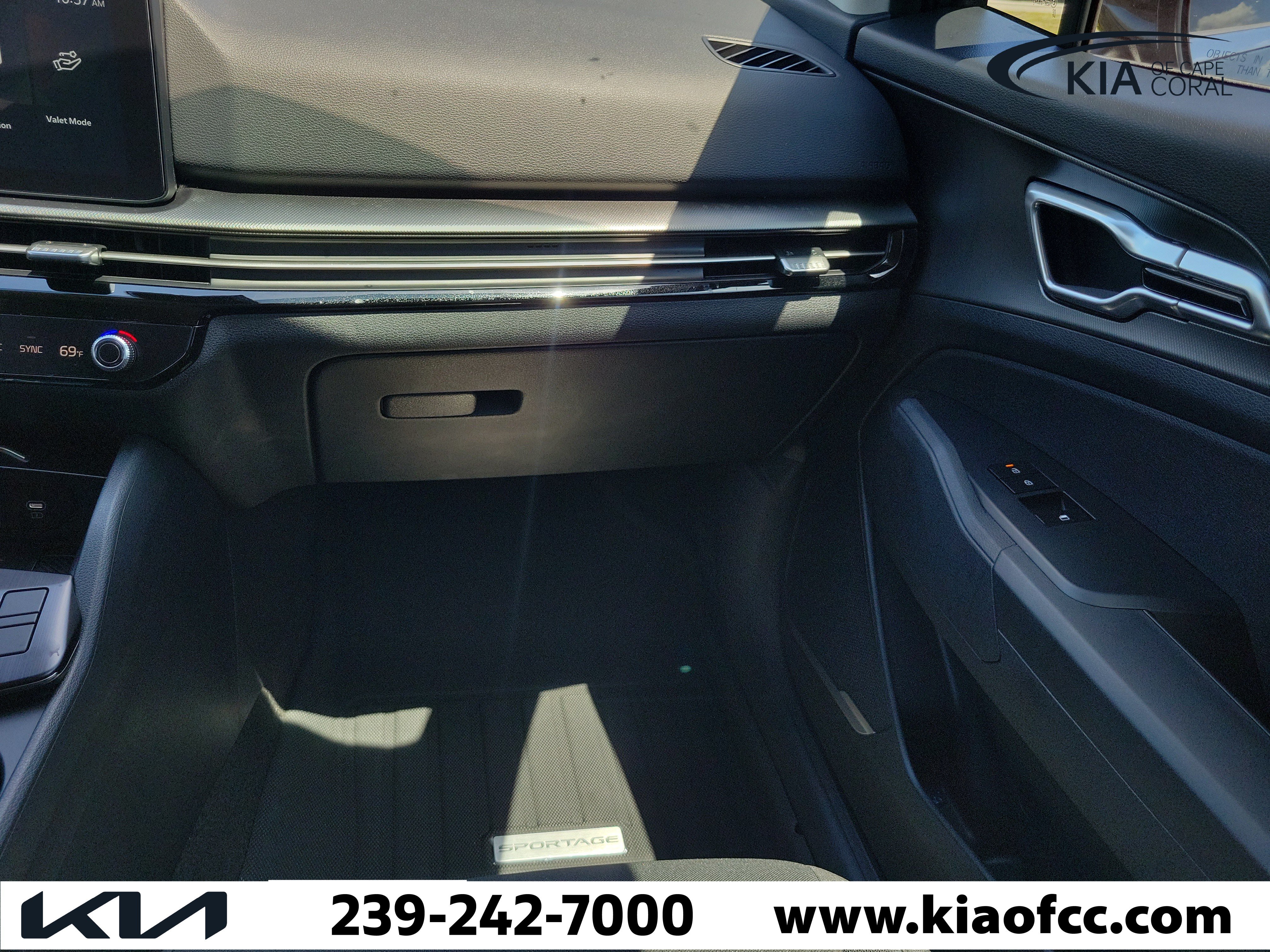 New 2026 Kia Sportage LX FWD image 15