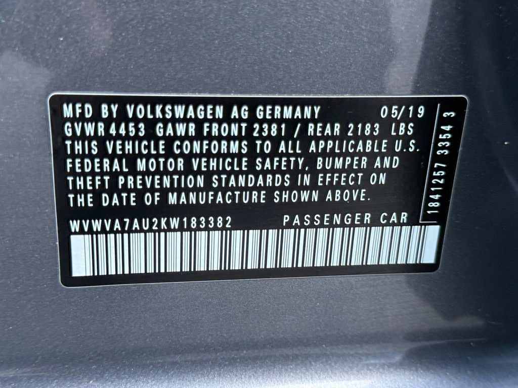 Used 2019 Volkswagen Golf R 4-Door image 25