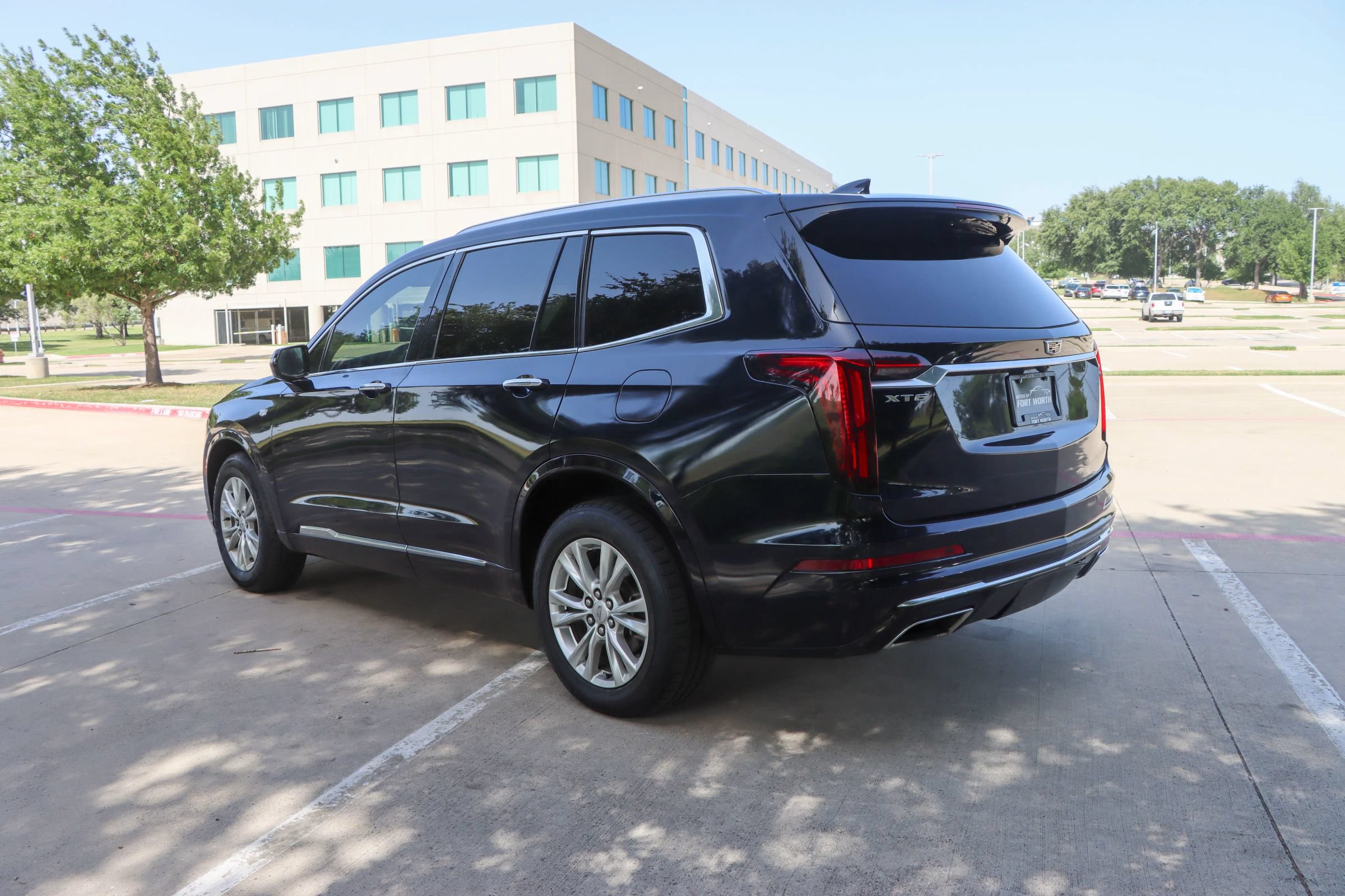 Used 2022 Cadillac XT6 Luxury FWD image 5