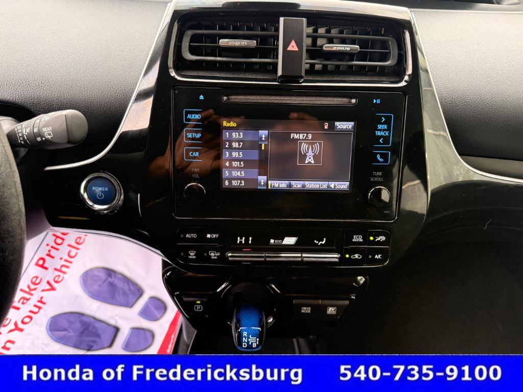 Used 2019 Toyota Prius LE w/ Carpet Mat Package image 34