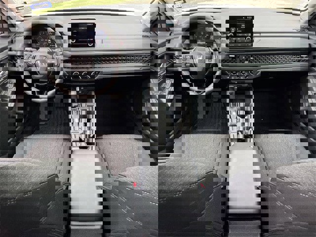 Used 2025 Honda Accord SE image 9