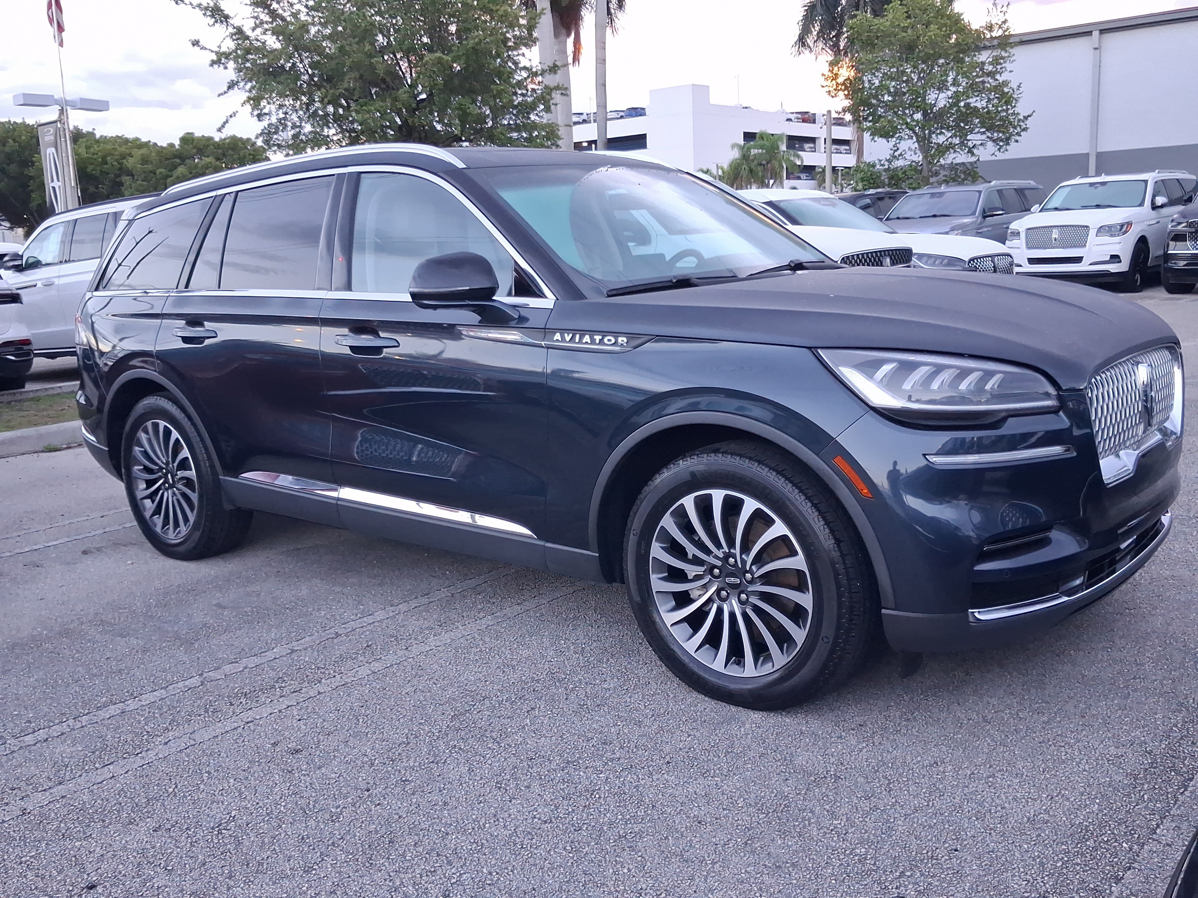 Certified 2024 Lincoln Aviator Reserve RWD image 22