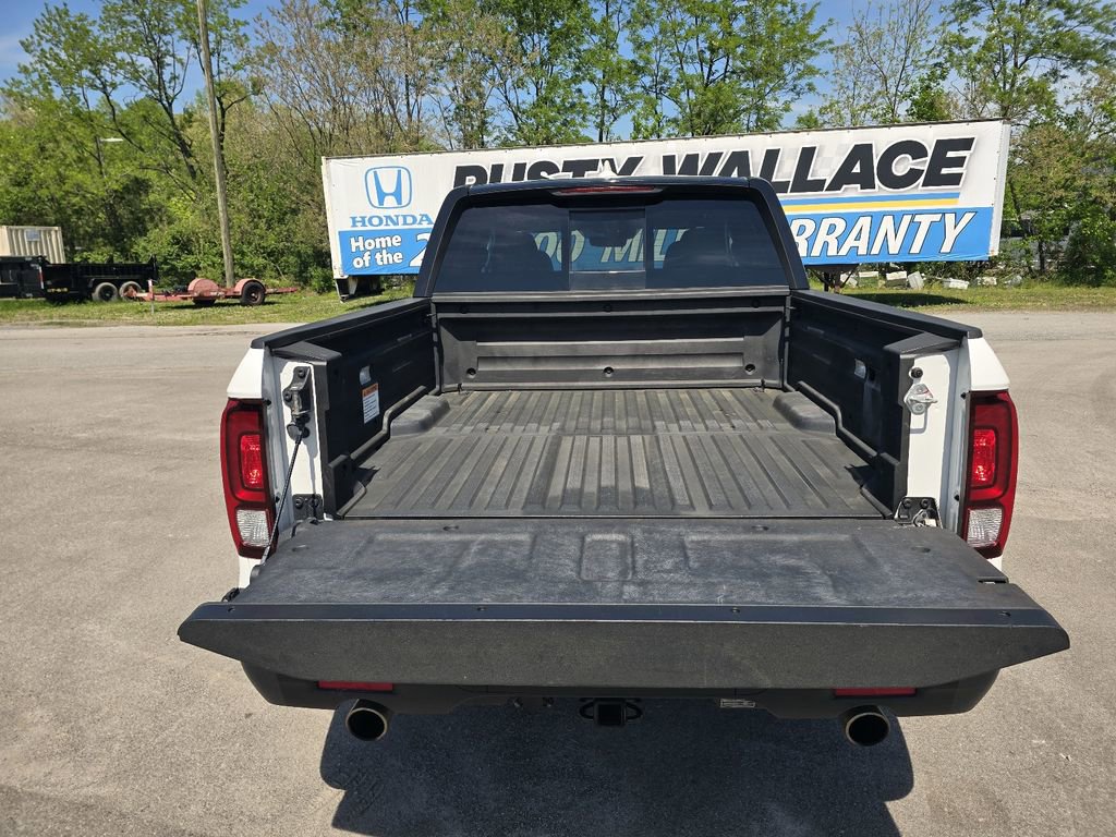 Used 2023 Honda Ridgeline Black Edition image 11