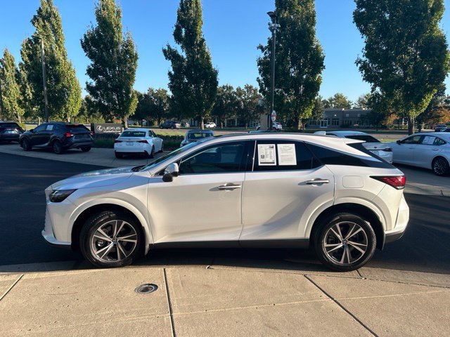 Used 2024 Lexus RX 350 AWD image 4