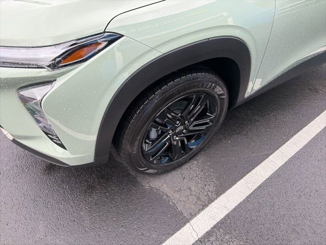 New 2026 Chevrolet Trax ACTIV w/ Sunroof Package FWD image 4