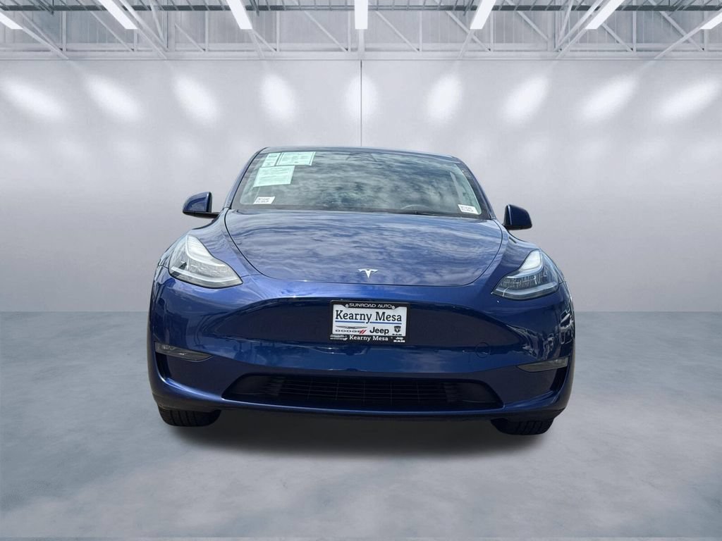 Used 2023 Tesla Model Y Long Range AWD/4WD image 2