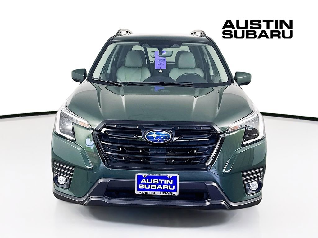 Used 2024 Subaru Forester Premium image 3