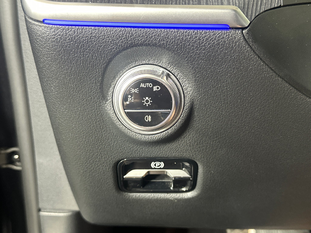 Certified 2024 Mercedes-Benz C 300 4MATIC Sedan image 33