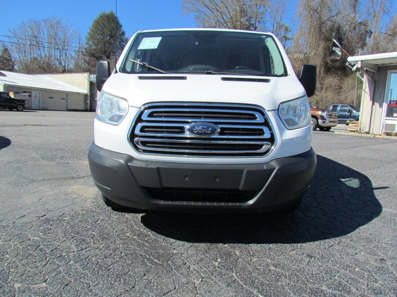 Used 2016 Ford Transit 350 XLT image 3