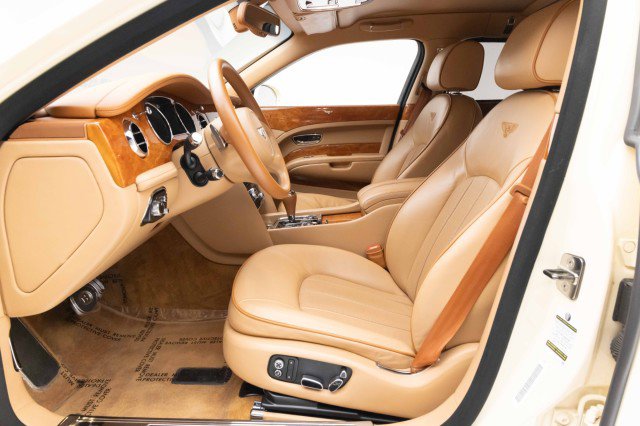 Used 2012 Bentley Mulsanne image 26