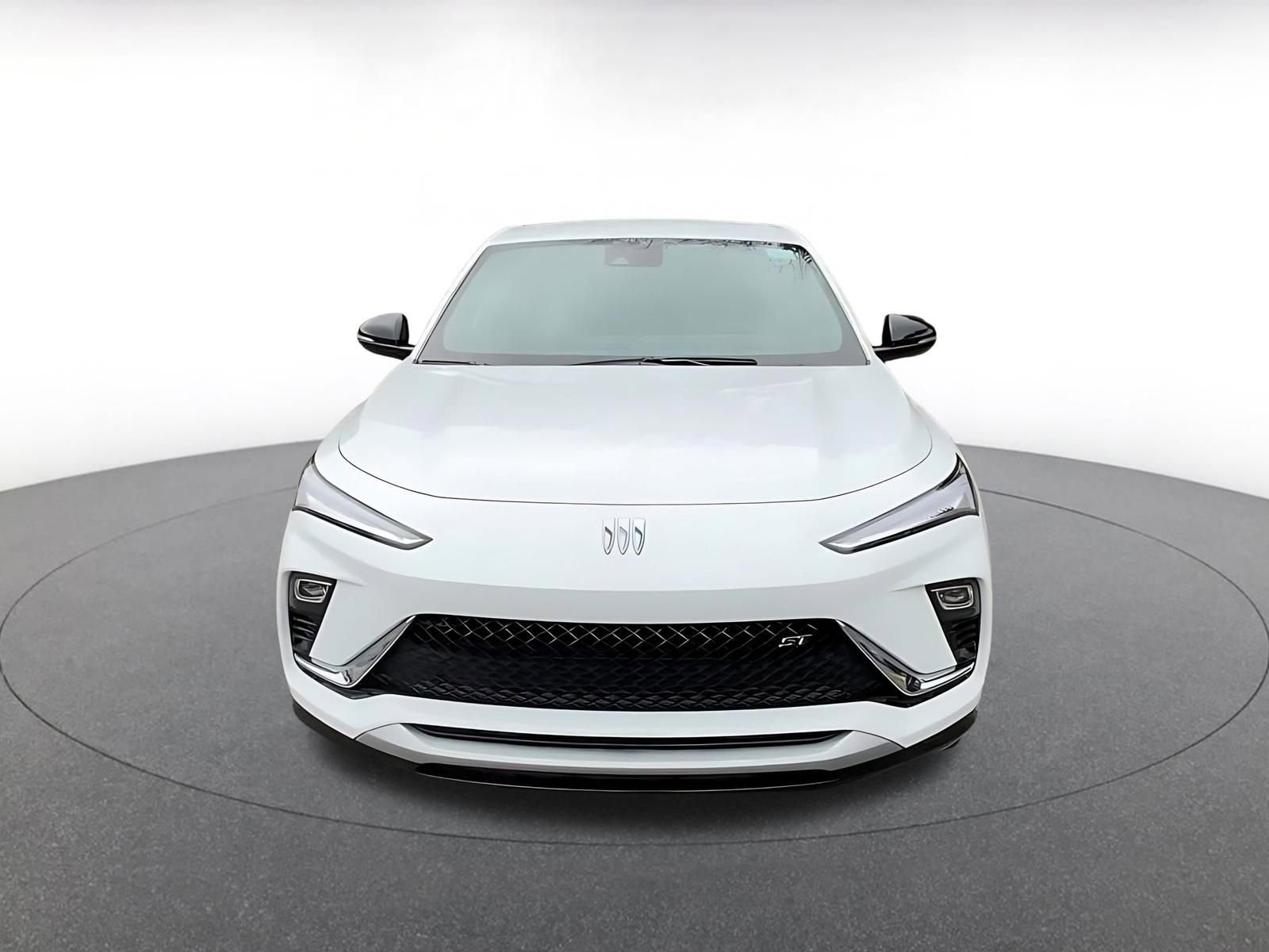 Used 2025 Buick Envista Sport Touring image 4