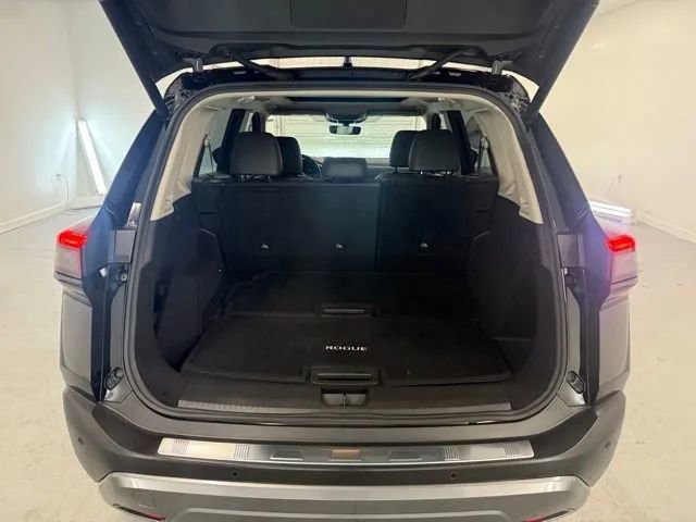 Used 2023 Nissan Rogue SL w/ SL Premium Package FWD image 8