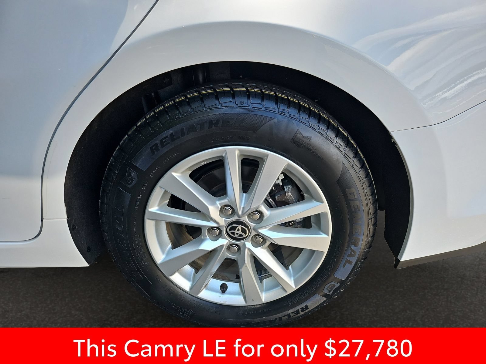 Used 2025 Toyota Camry LE FWD image 46