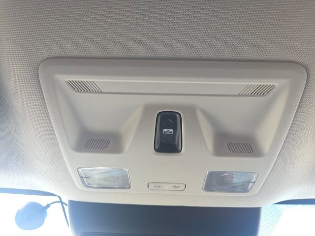 Certified 2023 Ford Maverick Lariat w/ Lariat Luxury Package image 30