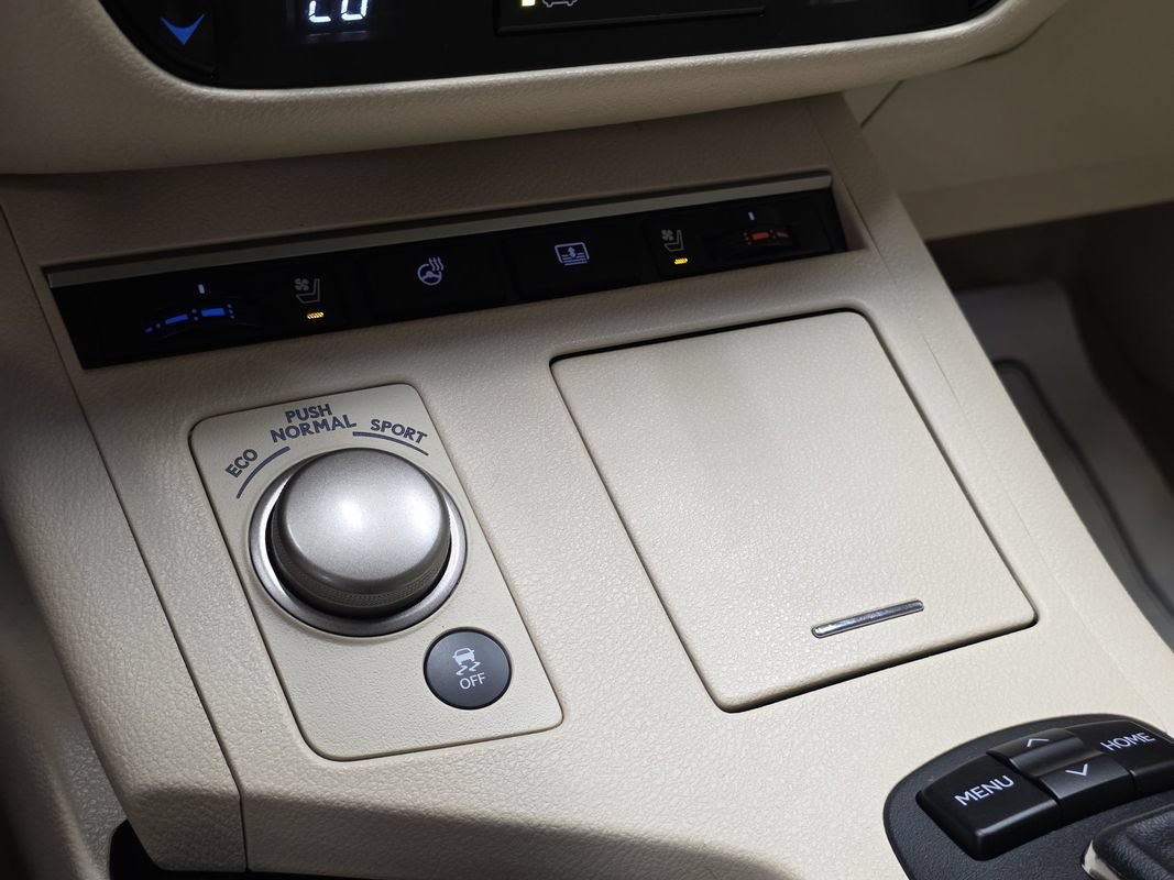 Used 2015 Lexus ES 350 w/ Luxury Package FWD image 42