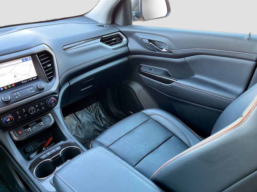 Used 2023 GMC Acadia AT4 w/ Technology Package AWD/4WD image 25