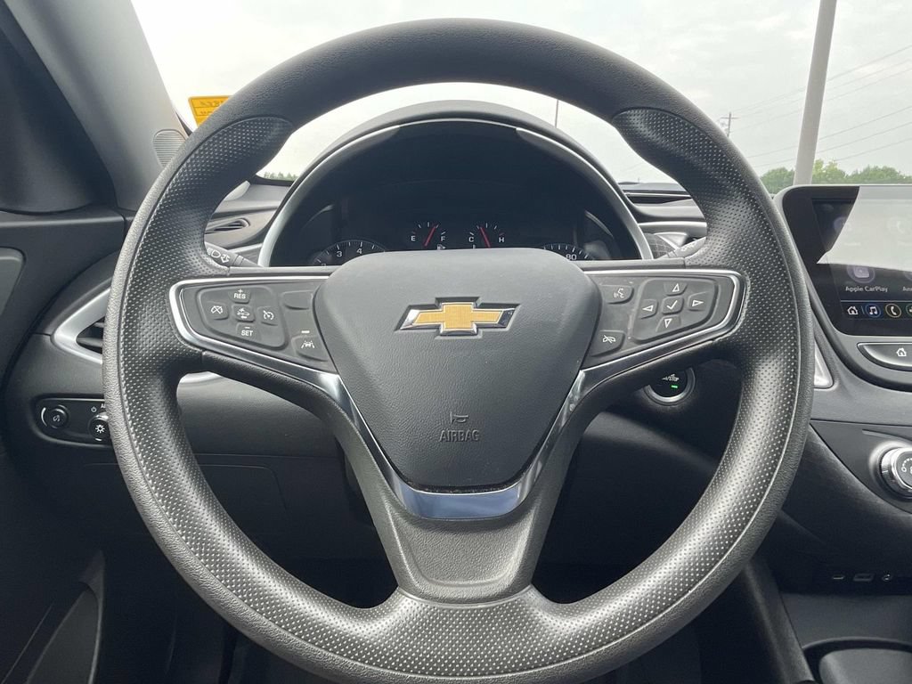 Used 2023 Chevrolet Malibu LS FWD image 23